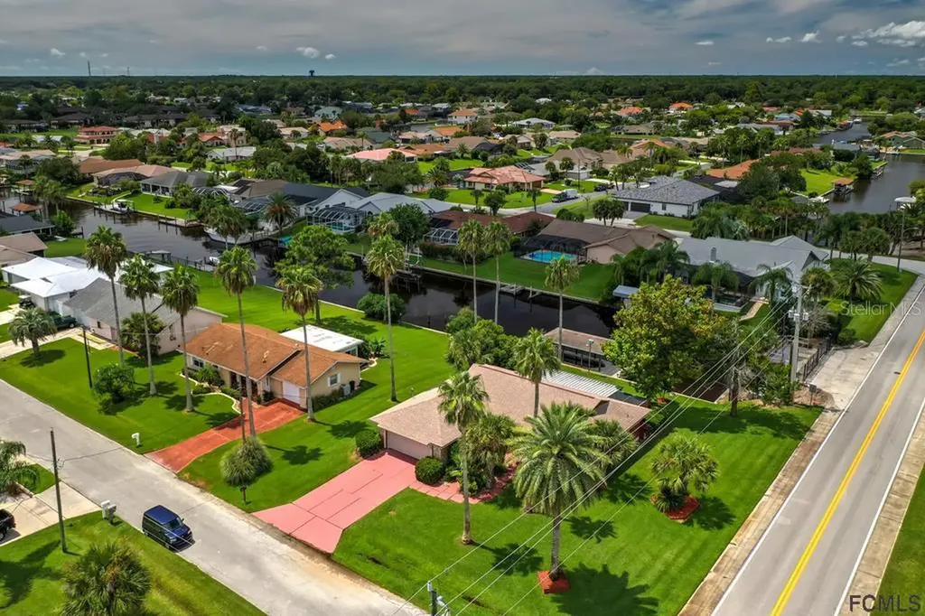 2 Clarendon Court S Palm Coast FL 32137