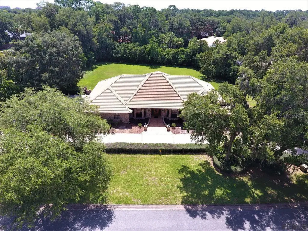 8 Live Oak Lane Palm Coast FL 32137