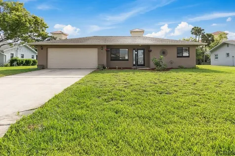 17 Coral Reef Court S Palm Coast FL 32137
