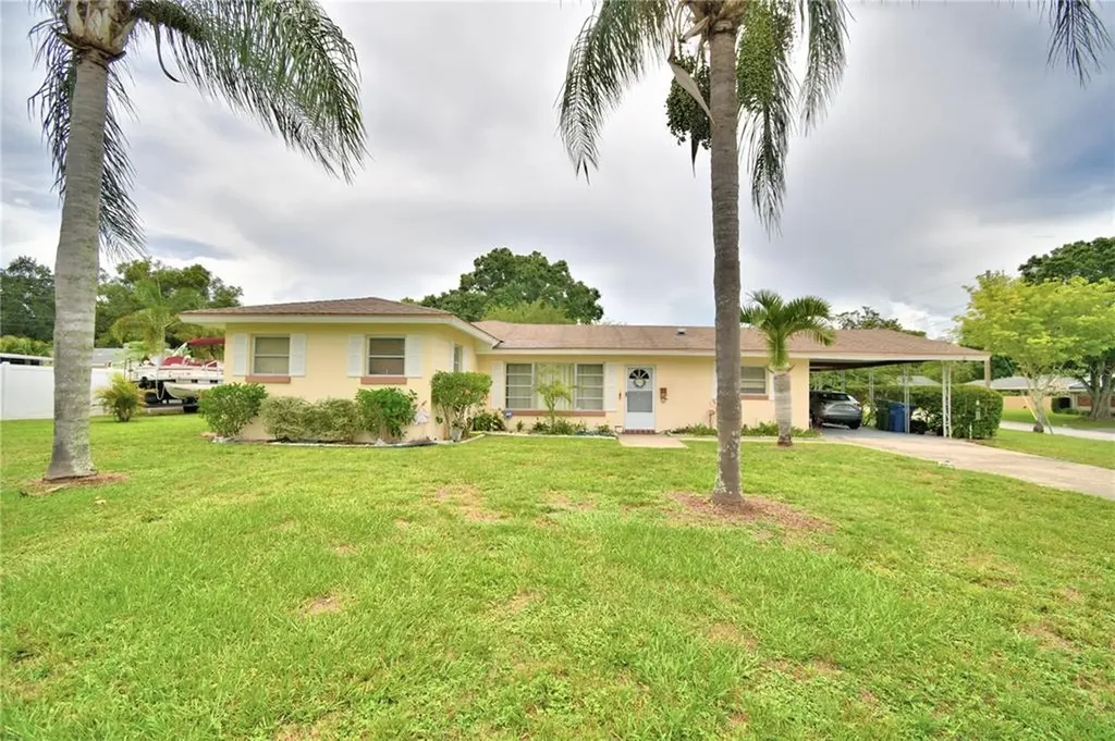 1403 8th Street SE Winter Haven FL 33880