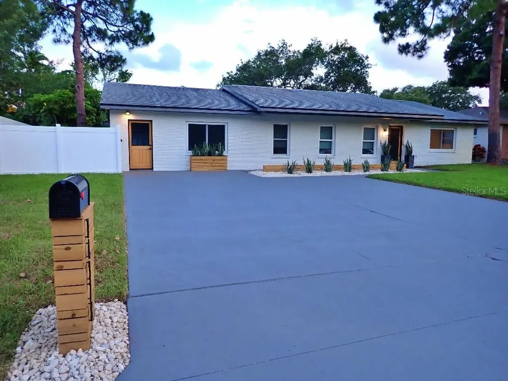 14378 86th Avenue Seminole FL 33776