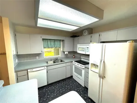2284 S Columbine Avenue Homosassa FL 34448