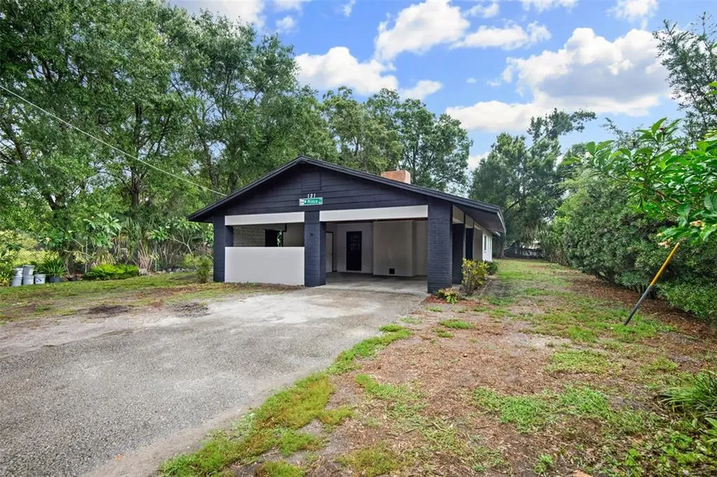 121 W Prince Street Tampa FL 33612