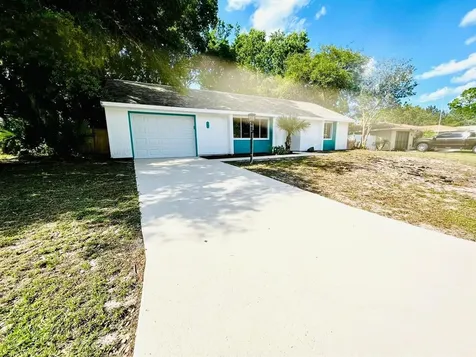 17 Blasdell Court Palm Coast FL 32137