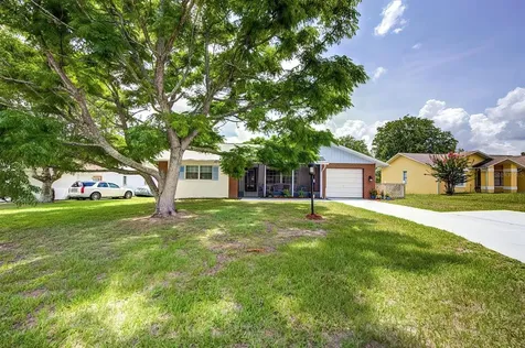 152 W Goldentuft Court Beverly Hills FL 34465