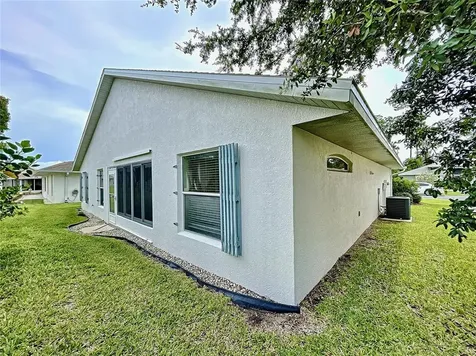 482 Sweetwater Way Haines City FL 33844