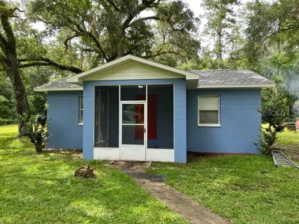 19205 Whitney Avenue Brooksville FL 34601