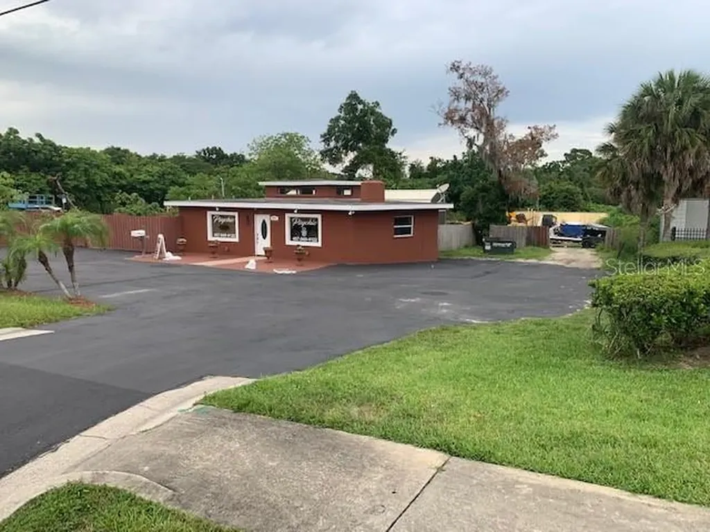 2615 E Semoran Boulevard Apopka FL 32703
