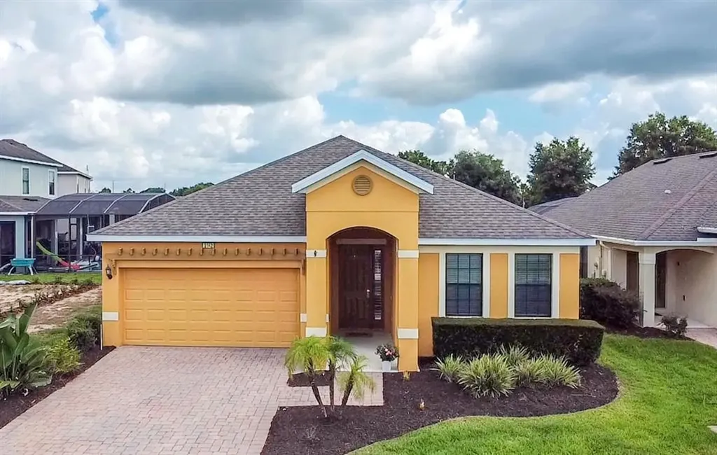 2142 Victoria Drive Davenport FL 33837