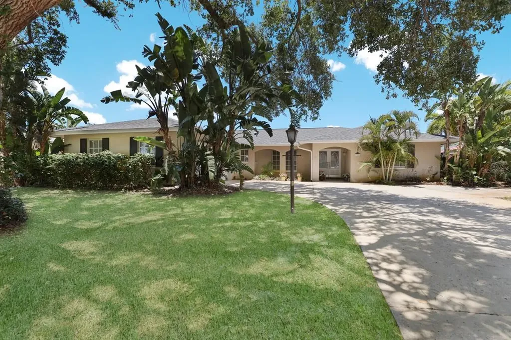 7306 13th Avenue W Bradenton FL 34209