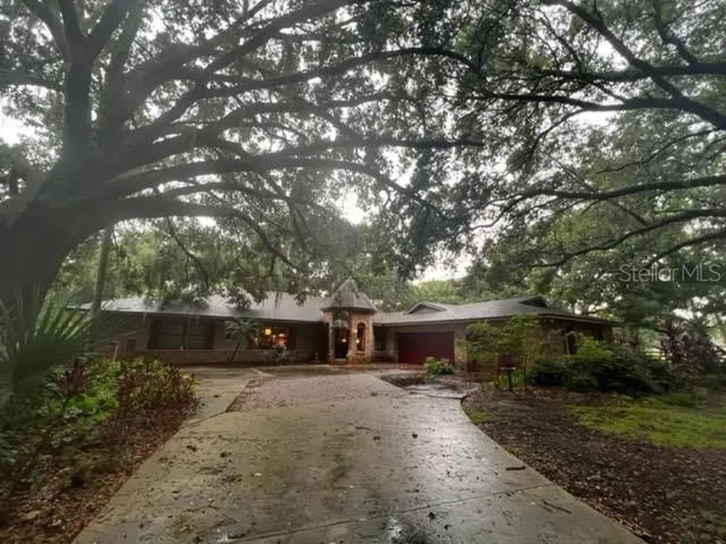 1950 S Chickasaw Trail Orlando FL 32825