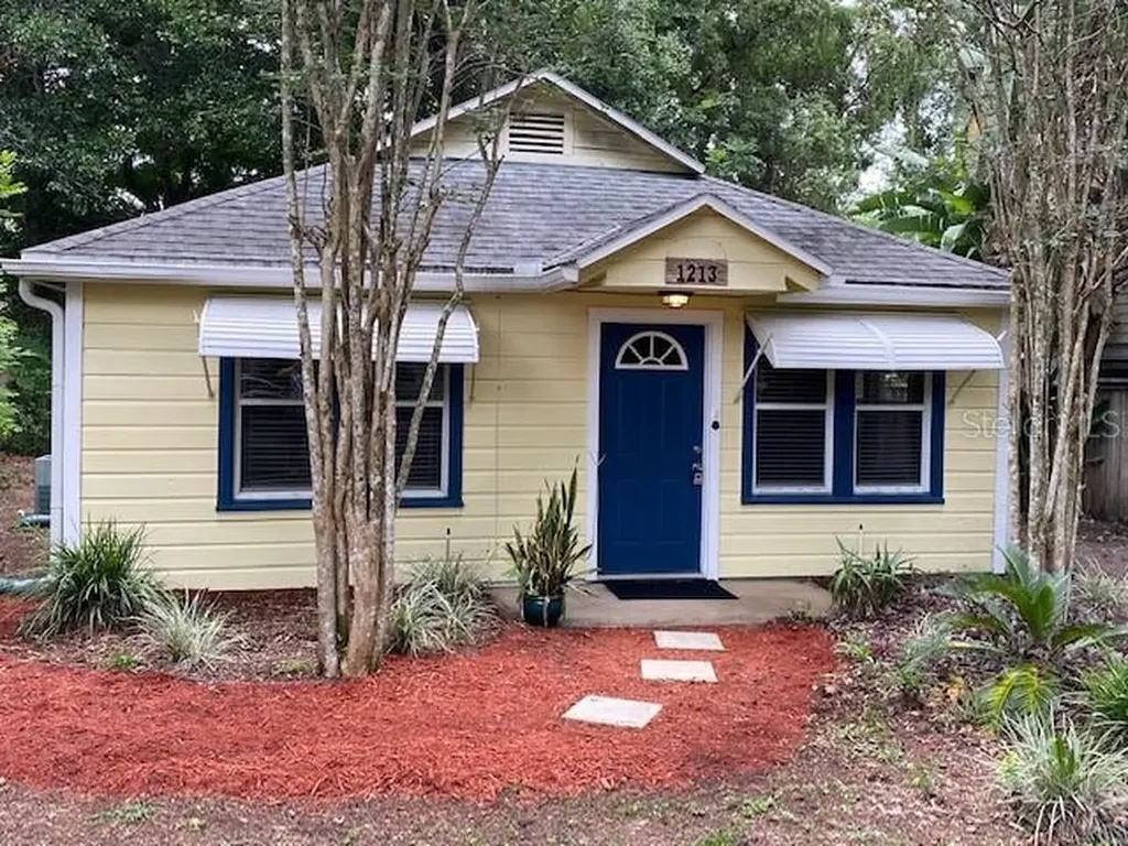 1213 Cloverlawn Avenue Orlando FL 32806