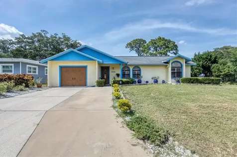 905 68th Avenue Drive W Bradenton FL 34207