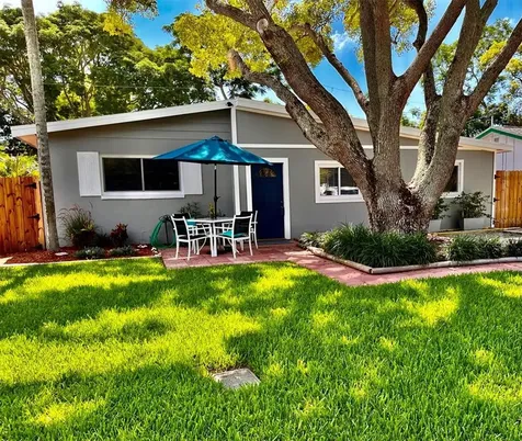 2133 Catalina Drive N Clearwater FL 33763