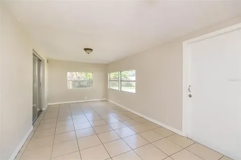 5115 Town N Country Boulevard Tampa FL 33615
