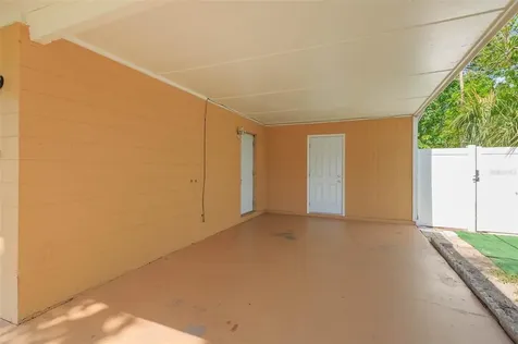 5115 Town N Country Boulevard Tampa FL 33615