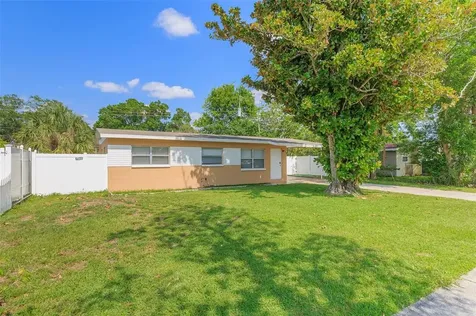 5115 Town N Country Boulevard Tampa FL 33615