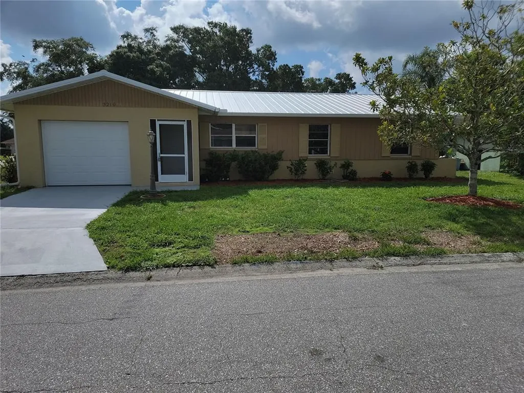 5210 Medalist Road Sarasota FL 34243