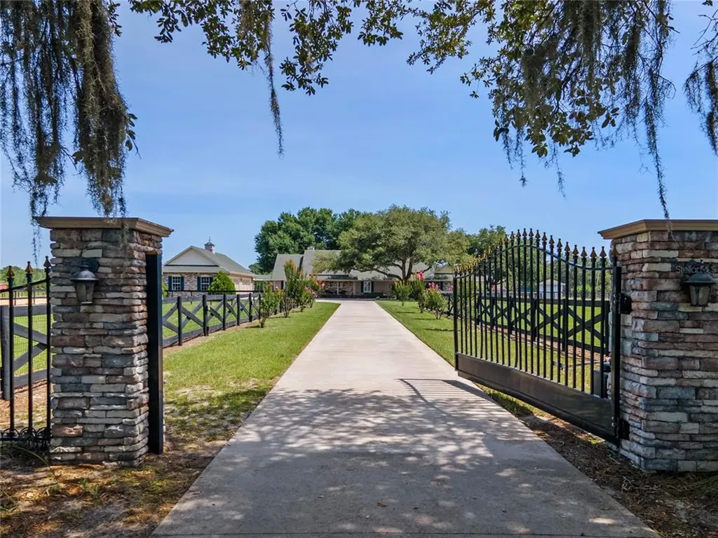7015 Lake Erie Road Groveland FL 34736