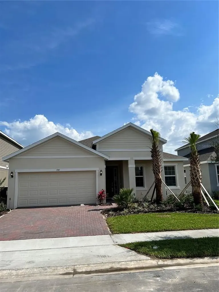 728 Grazie Loop Davenport FL 33837