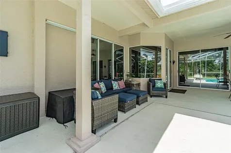 10027 Cypress Shadow Avenue Tampa FL 33647