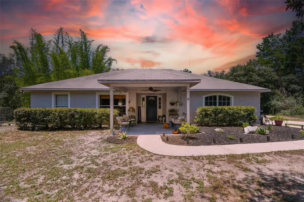41945 Dahlia Street Eustis FL 32736