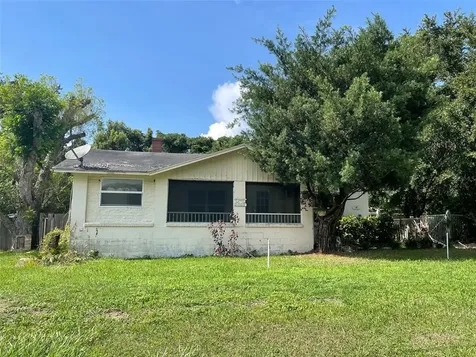 1214 Seminole Avenue Leesburg FL 34748