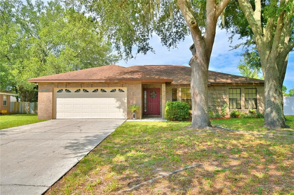 8428 Maid Marions Trail Lakeland FL 33809