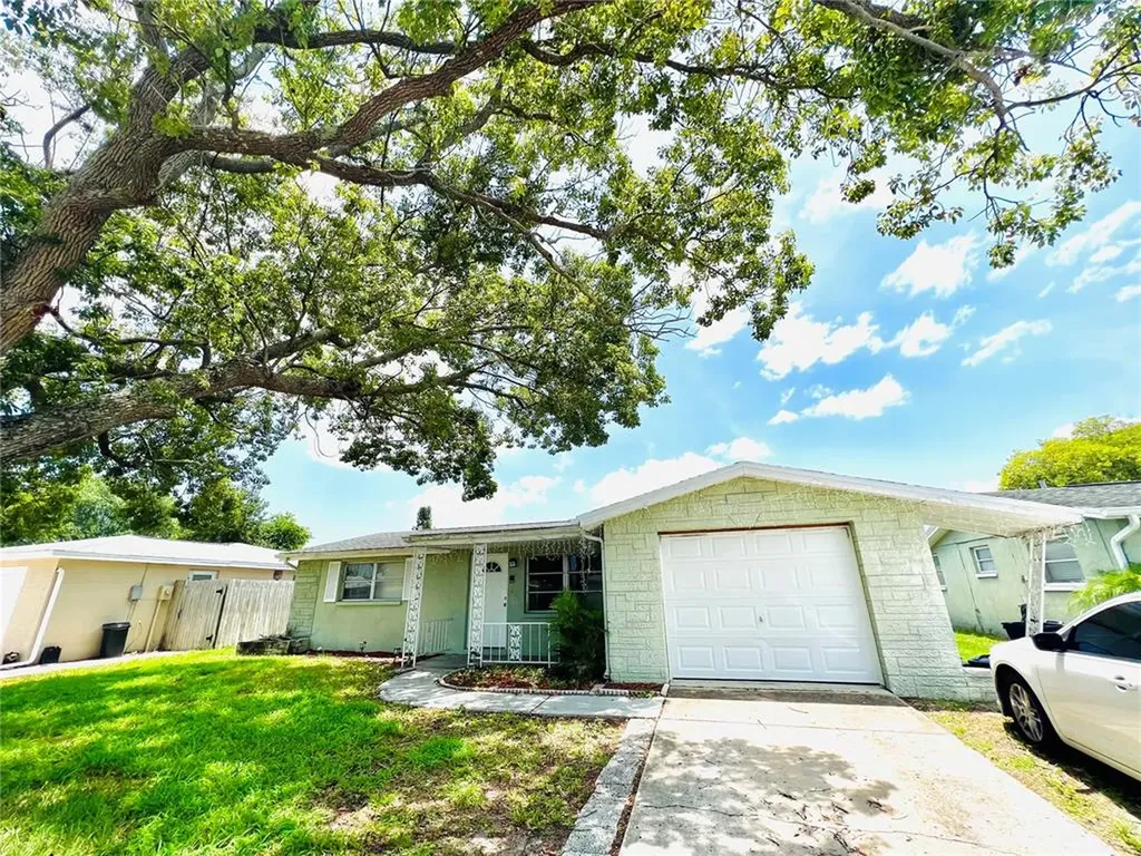 9916 Lakeside Lane Port Richey FL 34668