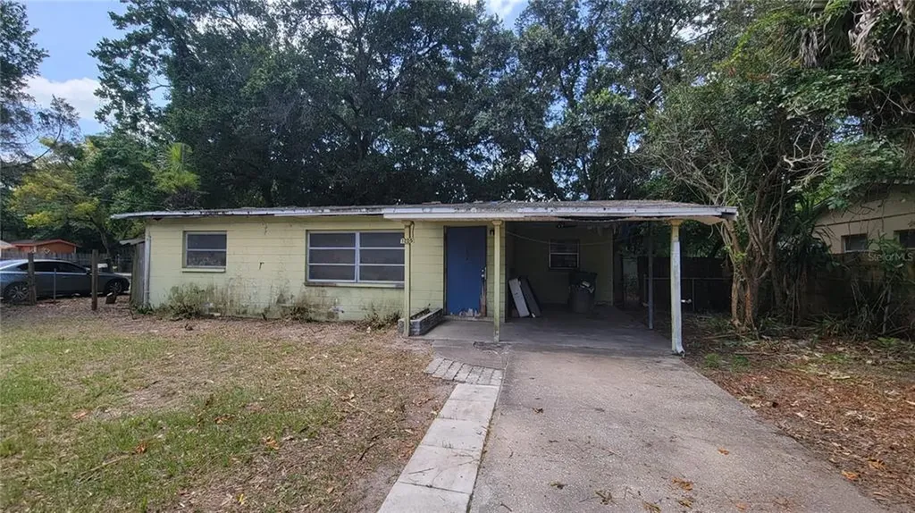 1205 E Bougainvillea Avenue Tampa FL 33612