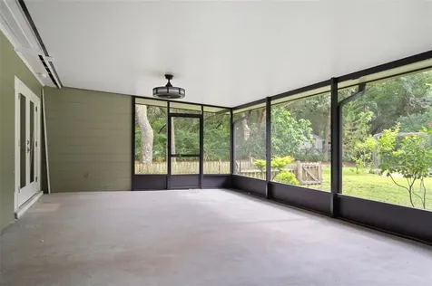10932 Marjory Avenue Tampa FL 33612