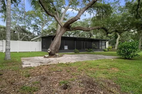 10932 Marjory Avenue Tampa FL 33612