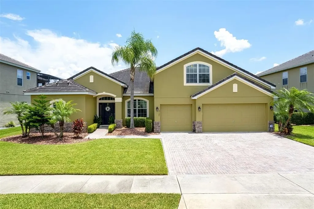 2107 Lake Roberts Landing Drive Winter Garden FL 34787