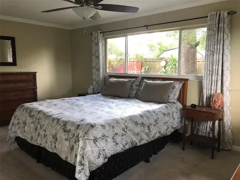 5955 35th Avenue N St Petersburg FL 33710