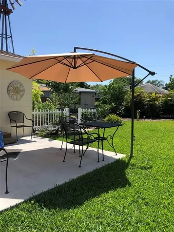 5955 35th Avenue N St Petersburg FL 33710