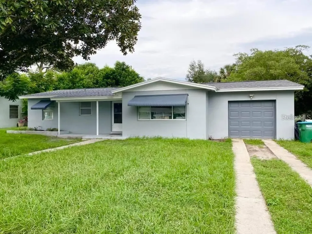 1307 W Wellington Drive Deltona FL 32725