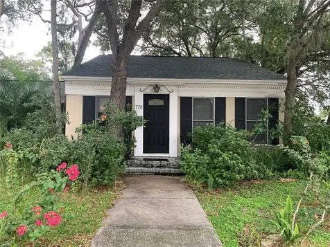 701 38th Avenue N St Petersburg FL 33704