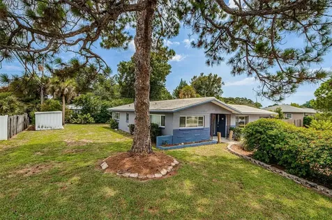 6416 17th Place N St Petersburg FL 33710