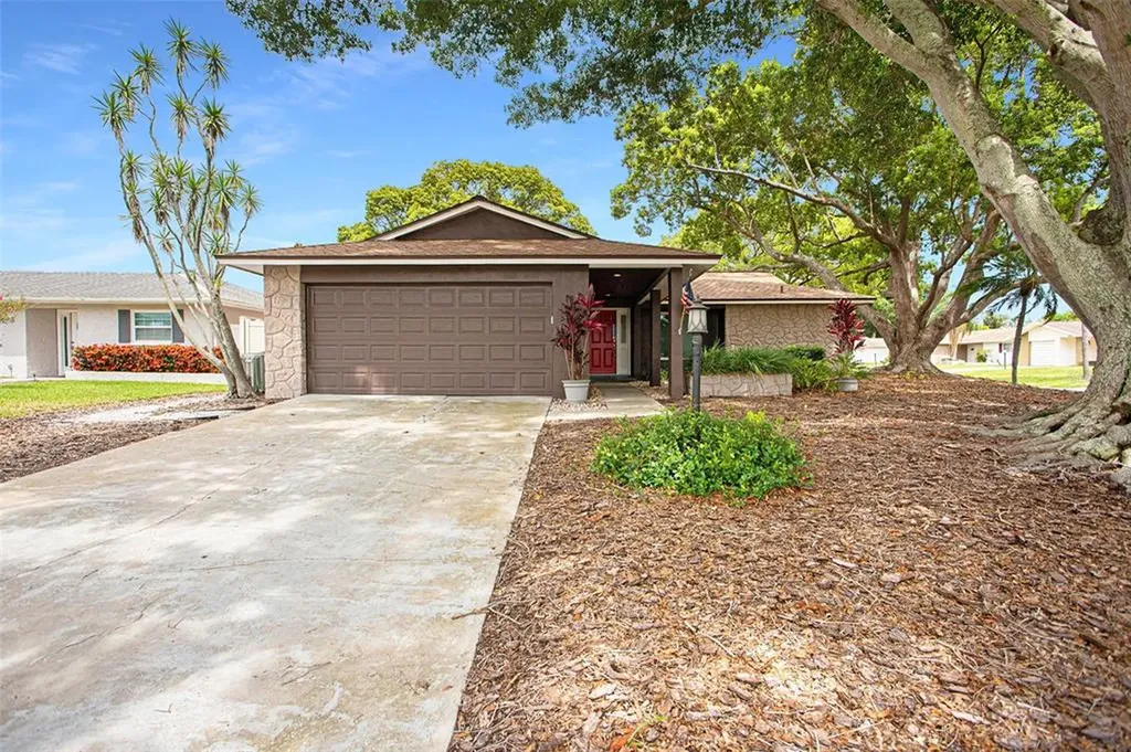 2512 Wynnewood Drive Clearwater FL 33763
