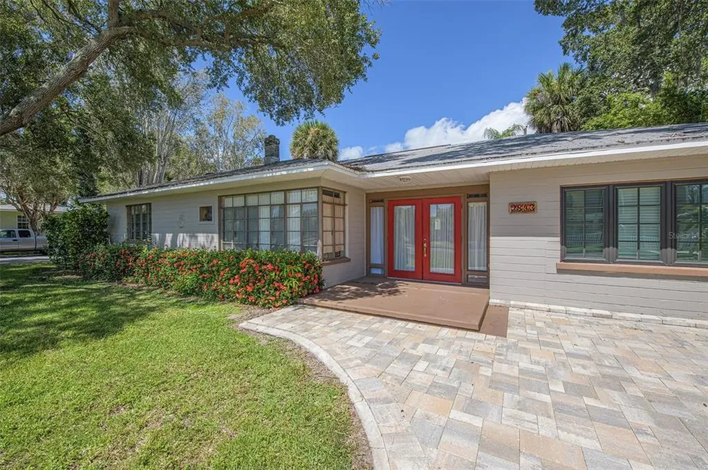 2843 57th Street S Gulfport FL 33707