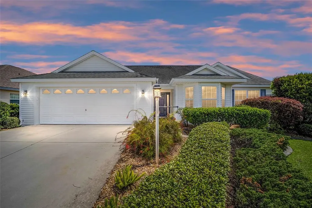 932 Castlehill Drive The Villages FL 32162