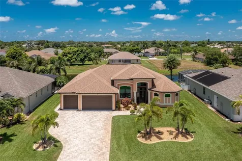 15 Medalist Court Rotonda West FL 33947