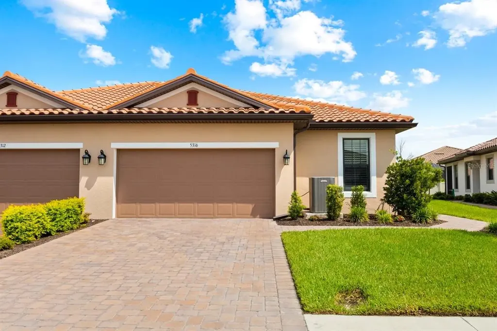 5316 Rushmere Court Palmetto FL 34221
