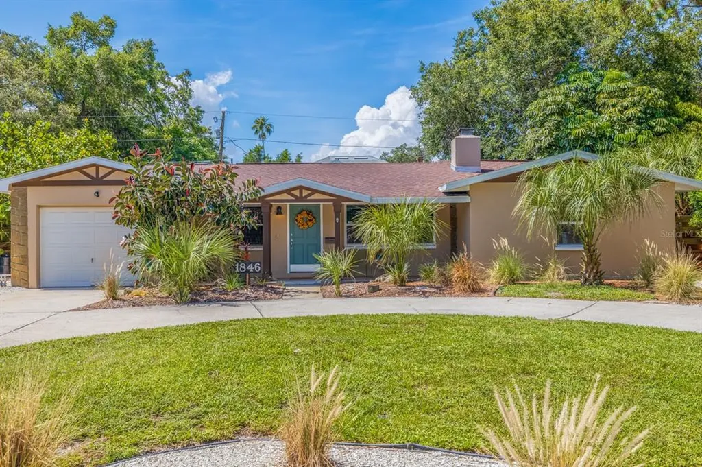 1846 Pinellas Point Drive S St Petersburg FL 33712