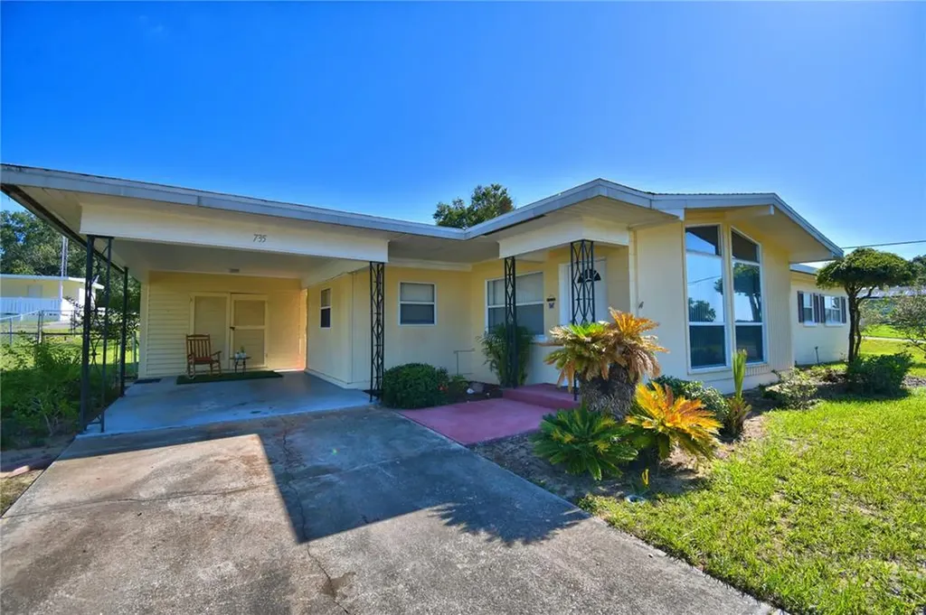 735 Wildabon Avenue Lake Wales FL 33853