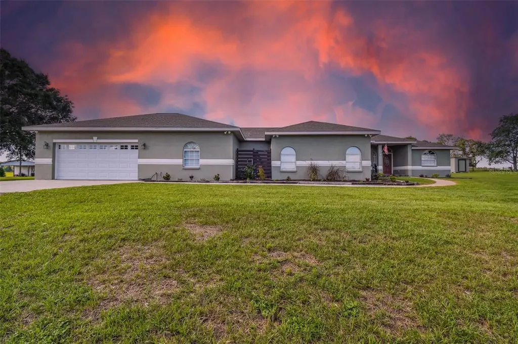 36214 Florrie Mae Lane Dade City FL 33523