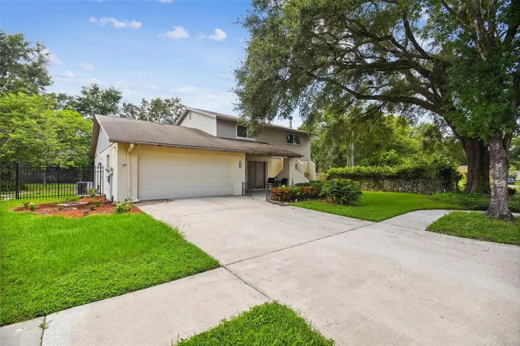 3406 Brookshire Court Tampa FL 33618