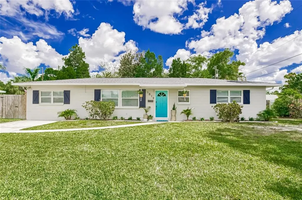 1819 68th Avenue N St Petersburg FL 33702