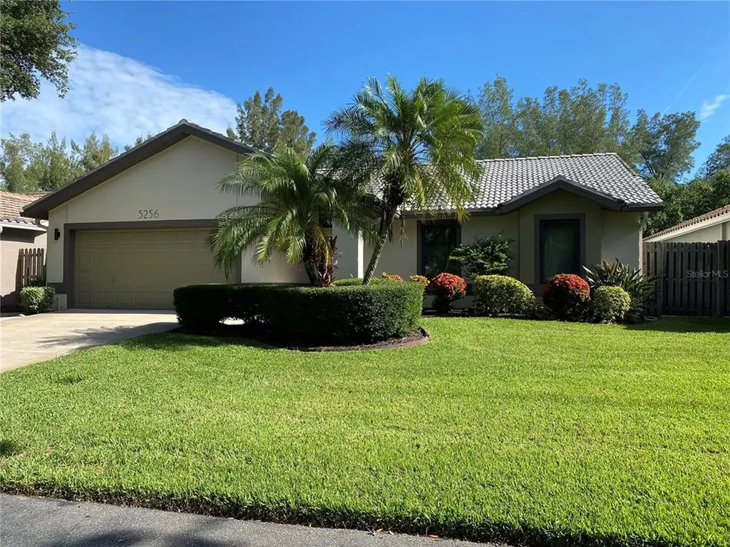 5256 White Sand Circle NE St Petersburg FL 33703