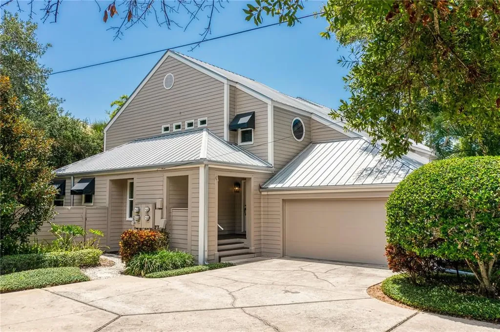 5410 S Crescent Drive Tampa FL 33611